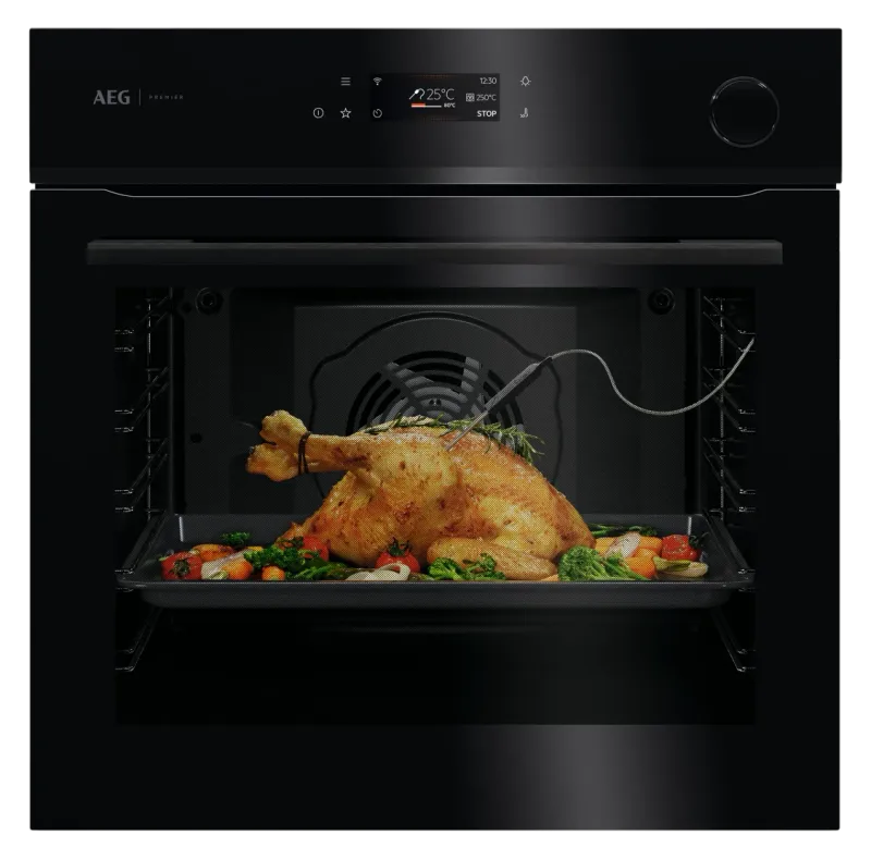 AEG BS6700B (7000 MealAssist with SteamCrisp) oven — view 1
