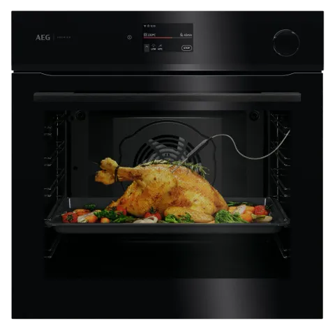 AEG BS7700B (7000 MealAssist with SteamCrisp) oven