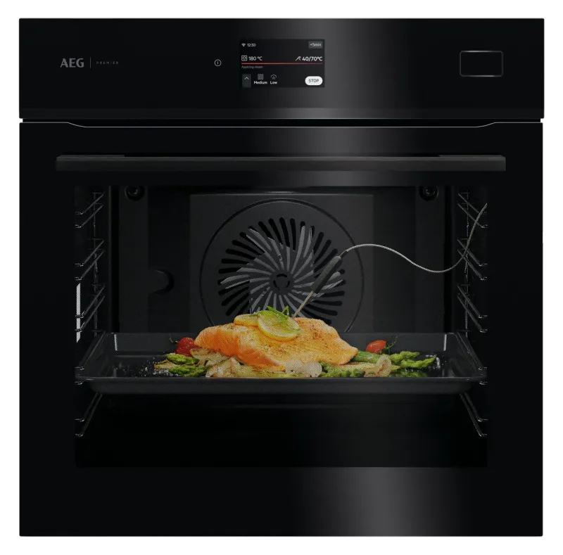 AEG BS7800B (8000 MealAssist with SteamPro) oven — view 1