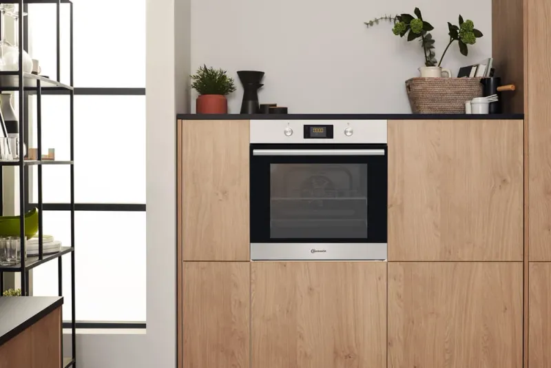 Bauknecht BAR2 KP8V2 IN oven — view 2