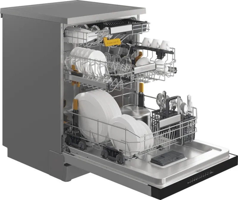 Bauknecht BKSV1 FAM dishwasher — view 2