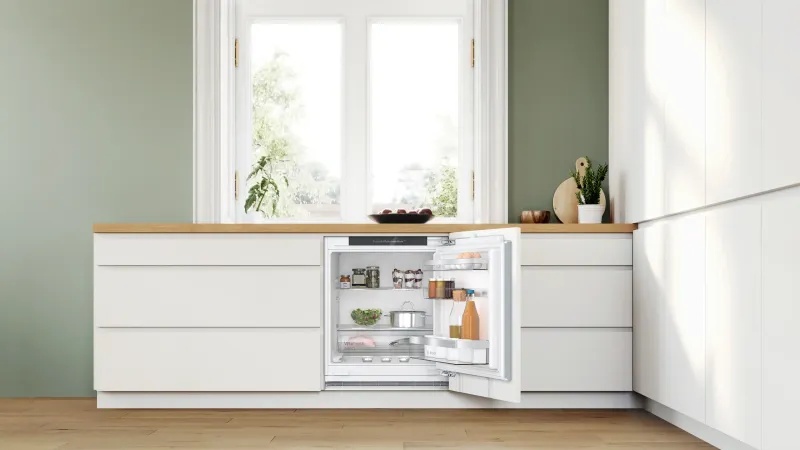 Bosch Serie 6 KUR21ADE0 refrigerator — view 4
