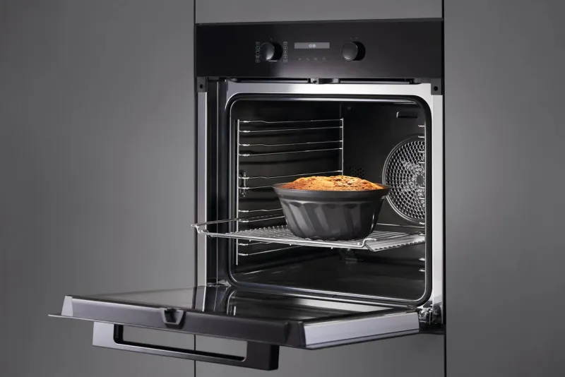 Miele H 2851 BP oven — view 2