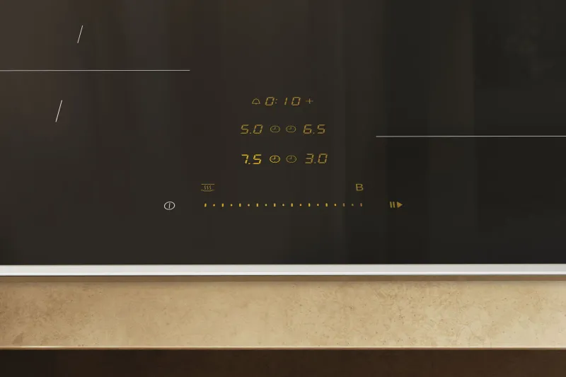 Miele KM 8462 FR hob — view 3