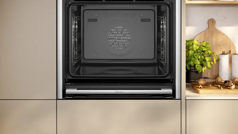 Neff B64FS31N0 (N 90) oven — view 3