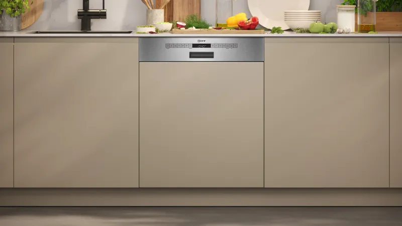 Neff S145ECS15E (N 50) dishwasher — view 2