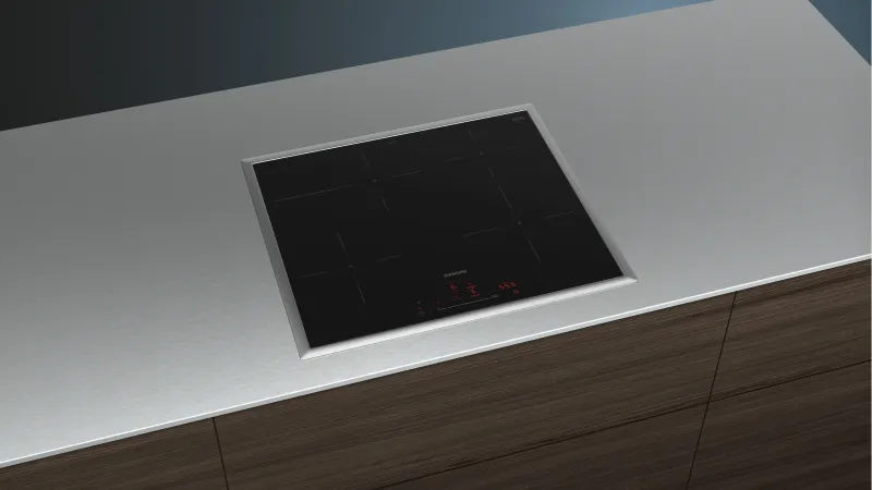 Siemens iQ300 EH645HFB1E hob — view 3