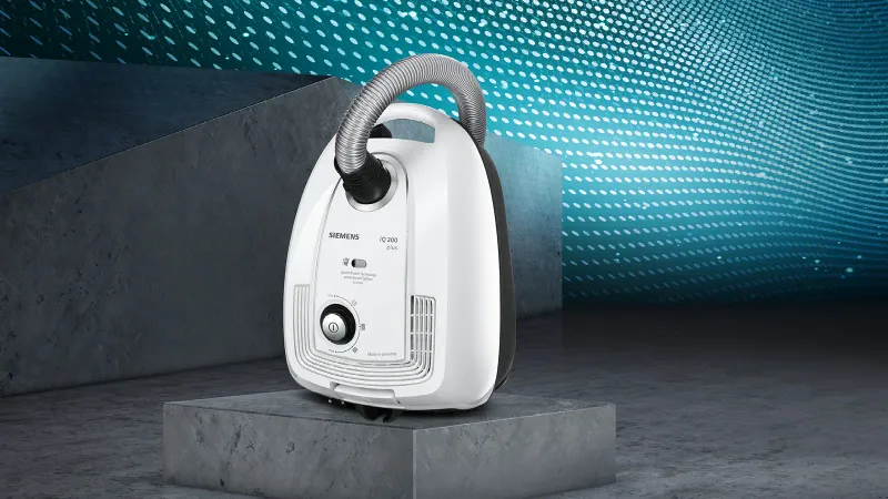 Siemens iQ300 plus VSZ4GM338 vacuum cleaner — view 2