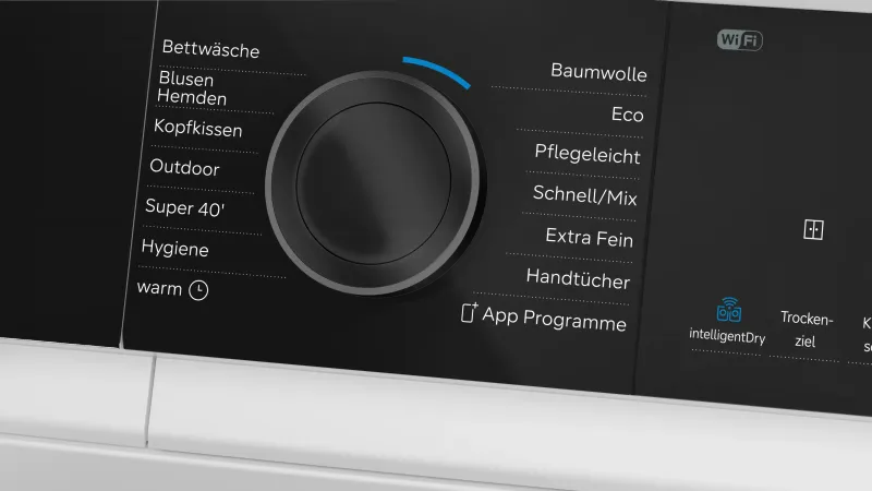 Siemens iQ500 WQ45H2BECO tumble dryer — view 3