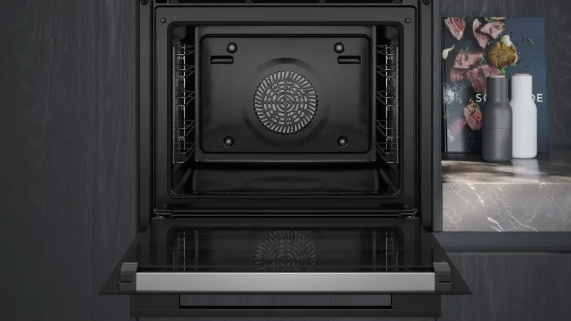 Siemens iQ700 HB778G9B1 oven — view 3