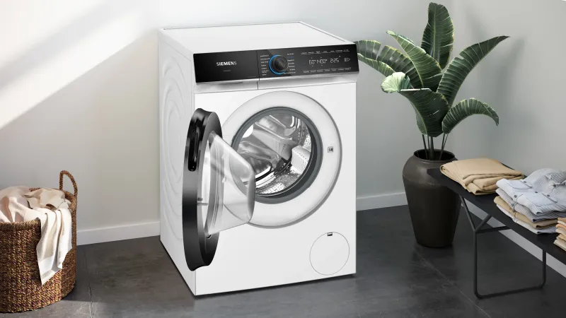 Siemens iQ700 WG54B2031 washing machine — view 4